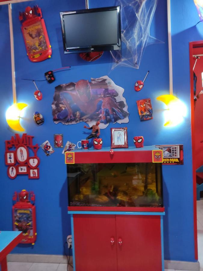 Spiderman House Hotel CTA Exterior foto