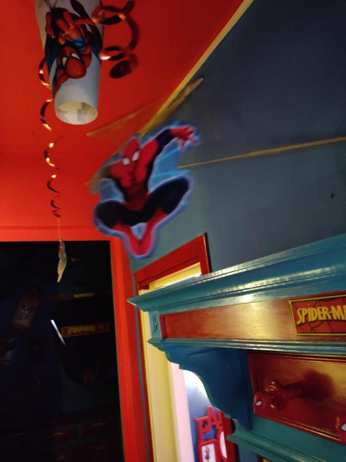 Spiderman House Hotel CTA Exterior foto