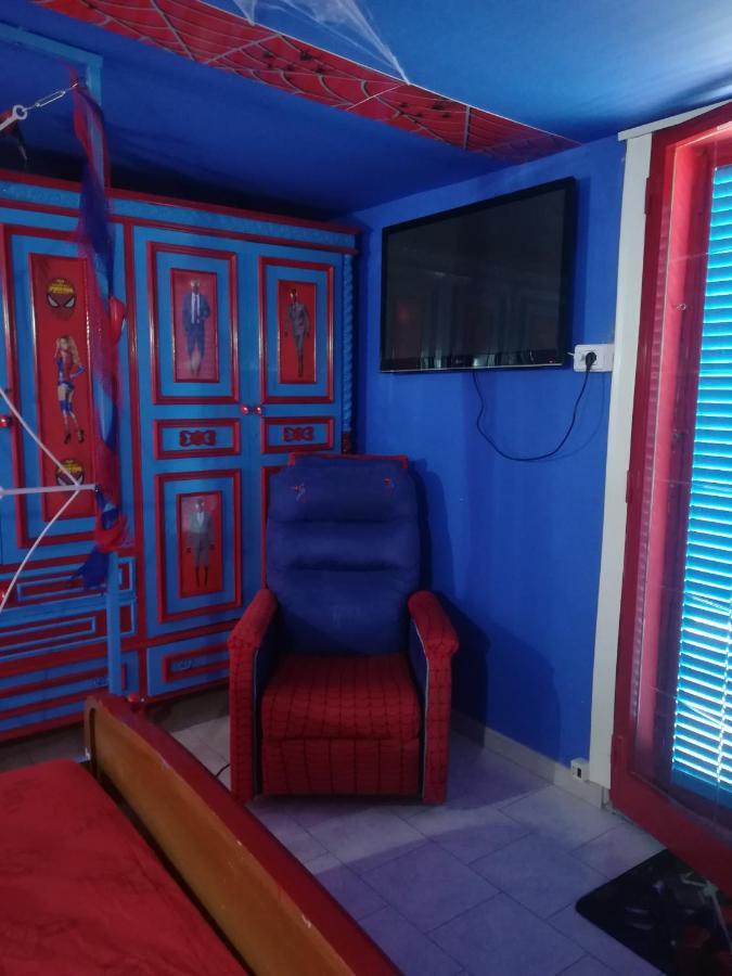 Spiderman House Hotel CTA Exterior foto